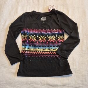 So girls size 6, long sleeve printed shimmery design snowflakes & deer, NWT